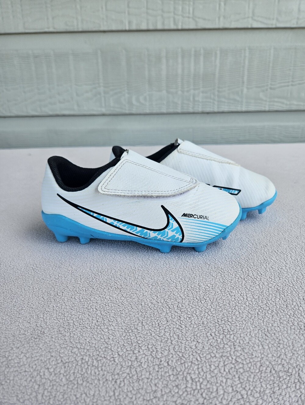 Nike Jr. Mercurial Vapor 15 Club MG Soccer Cleats SZ 10C White Blue DJ5964-146